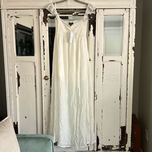 NWT Aakaa Smocked Maxi Dress